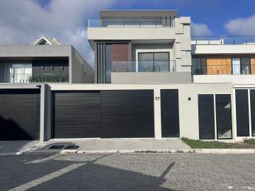 Condomínio Bio Barra Residences - Oportunidade - Casa triplex a venda no Bio Barra Residences, Recreio dos Bandeirantes no RJ - BHCN50192