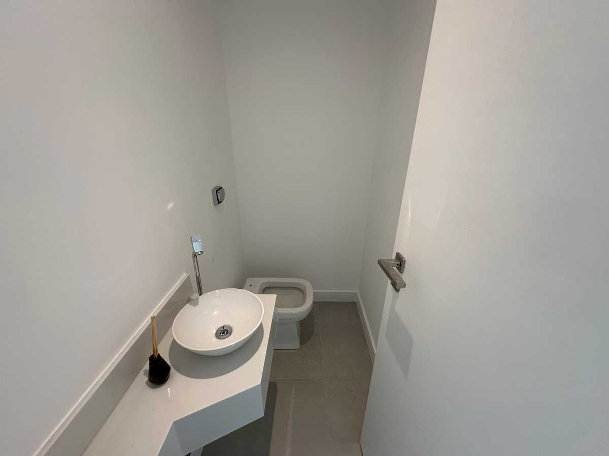 338b2aca-8666-4be5-8da4-b5d328 - 7