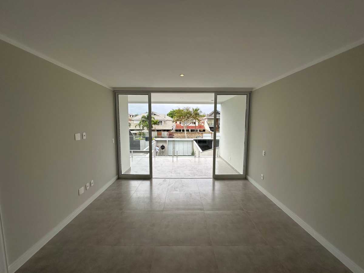 7332e108-4f8c-43c2-81cd-077df6 - 11