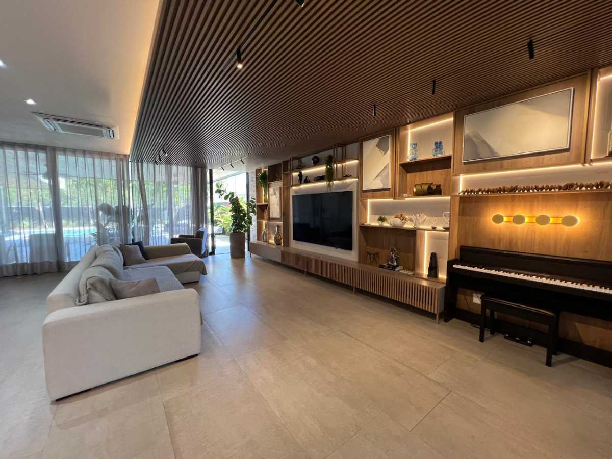 14b32ed4-899b-4d77-a27e-da76bd - 5