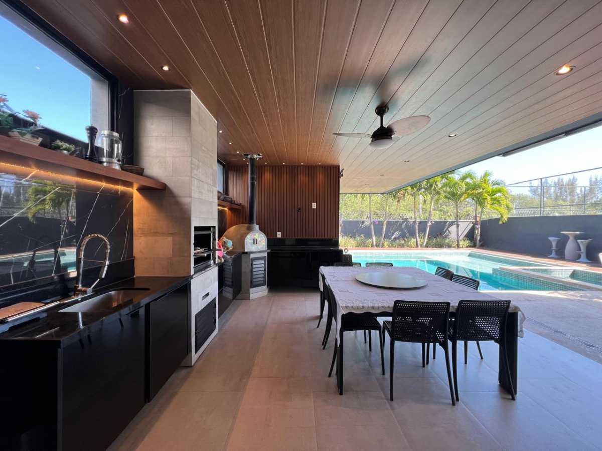 d5435777-6b06-4d07-8c8a-6e1ae2 - 11