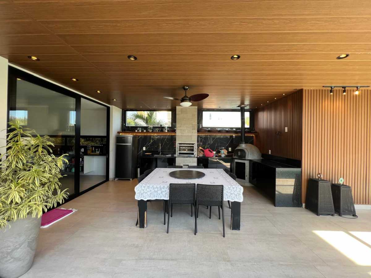 b076ec26-730e-4bca-994f-ac6483 - 12