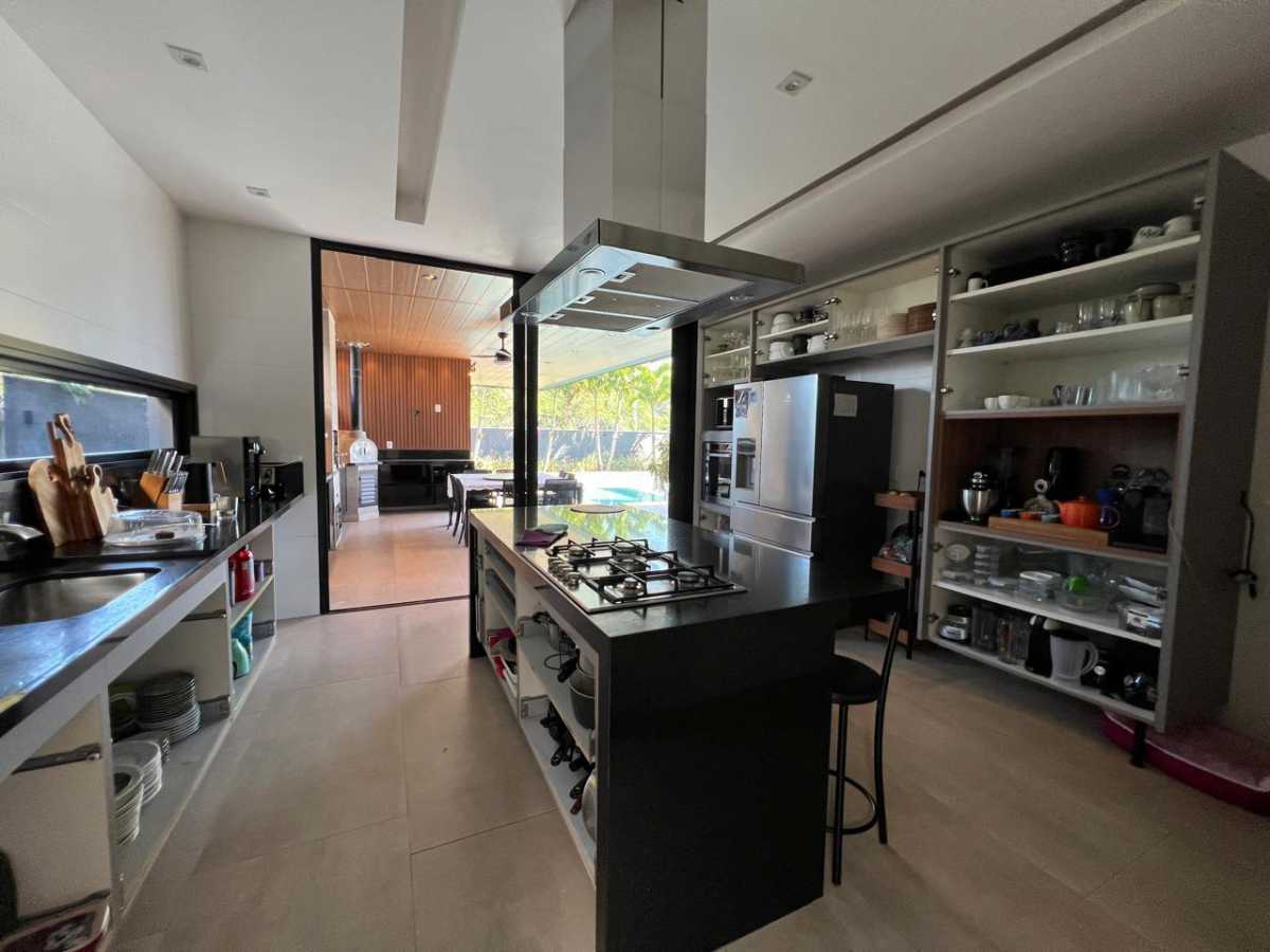 22dd001a-6225-489f-a497-1c9938 - 25