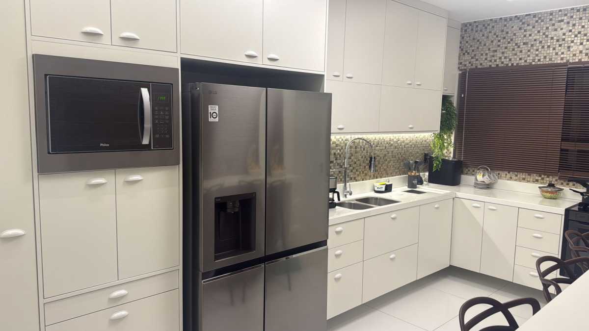 2fb8e32f-dfd4-477f-8fd0-bedc84 - 10