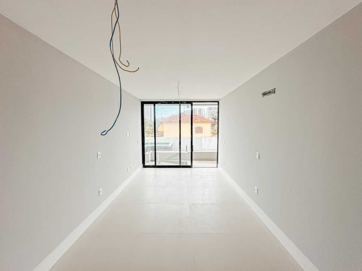 96bab3d4-b4b6-46e9-b91b-fa4fe8 - 12