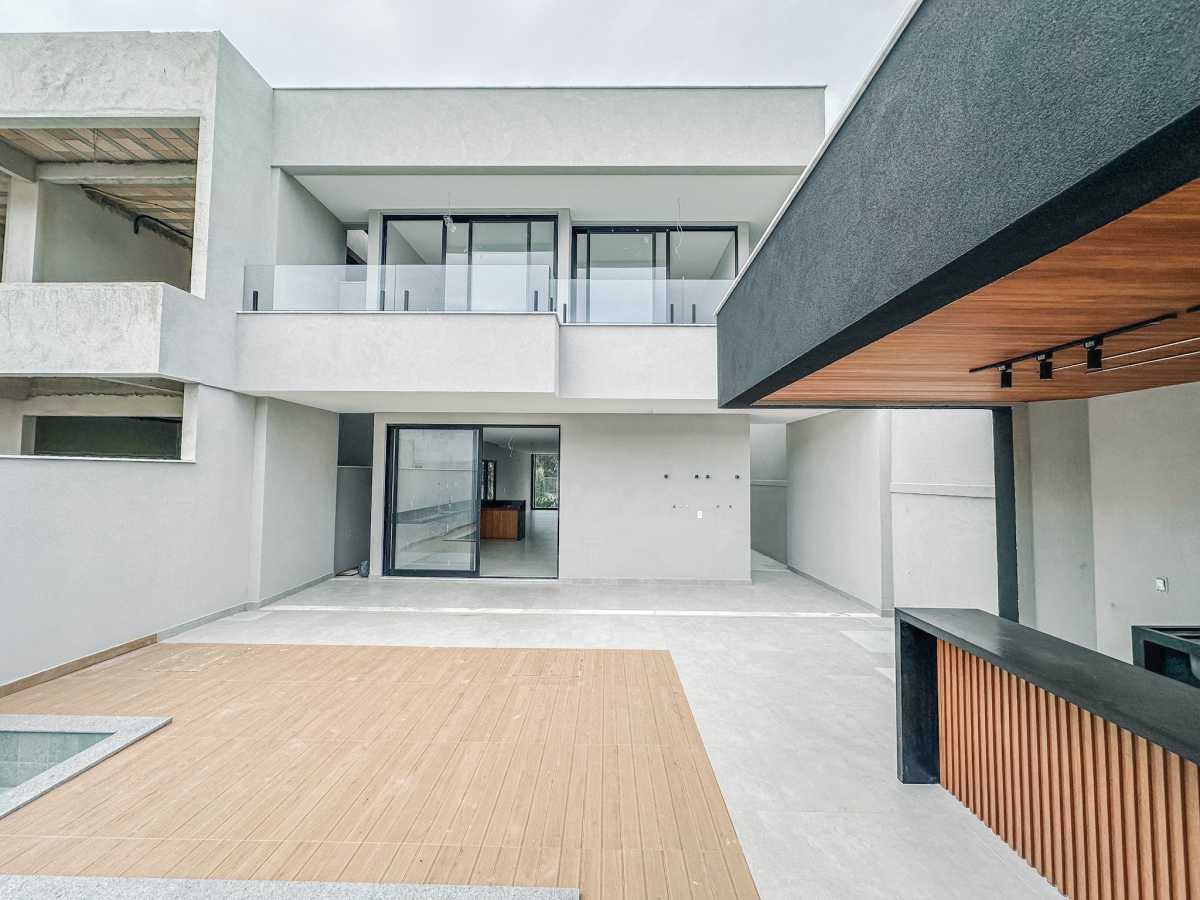 dd6eb331-b372-4d0c-86c6-cb39ad - 18