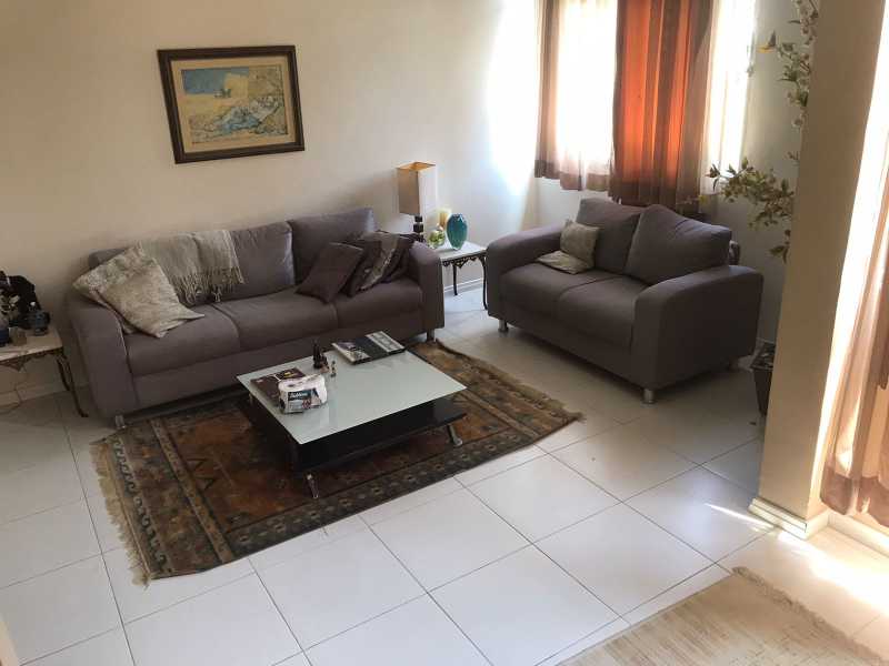 SALA - 4