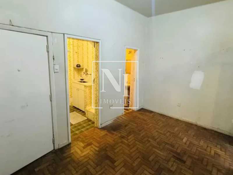 original895473316-8.3046720024 - 1