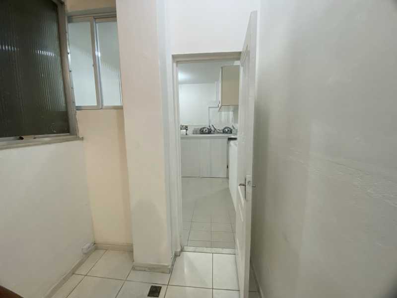 97693-G1692627785-magicstudio- - 21
