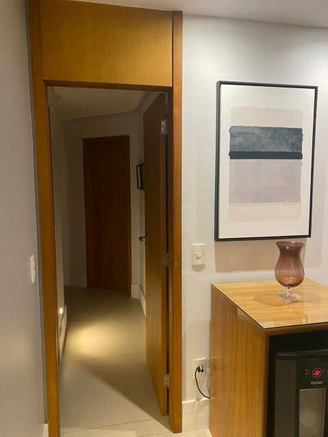 WhatsApp Image 2025-10-21 at 1 - 5