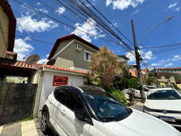 Casa duplex com piscina e churrasqueira, Bangu. - CICN20006