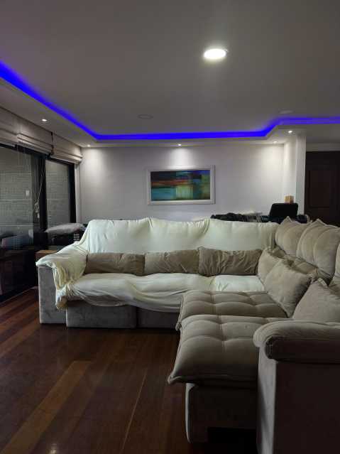 WhatsApp Image 2025-10-01 at 1 - 9