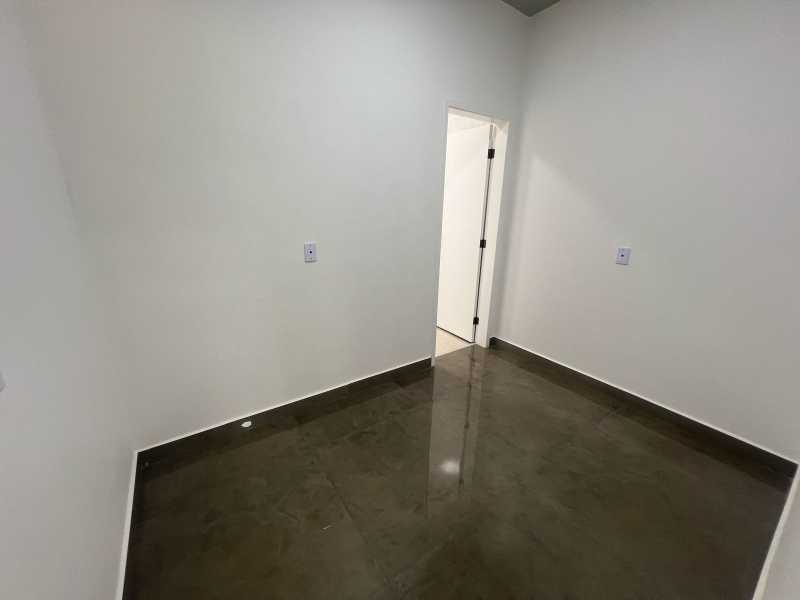 1000073330 - 9
