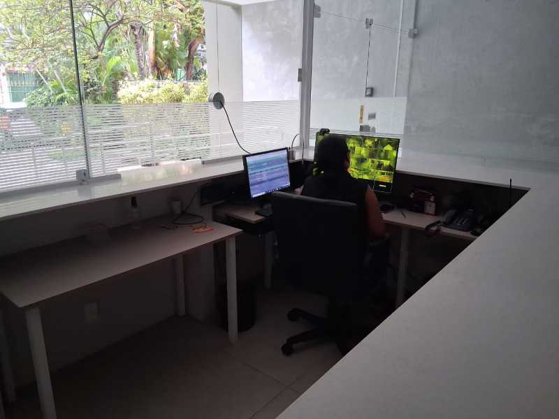 70abcb84-a50f-432e-823e-88170c - 12