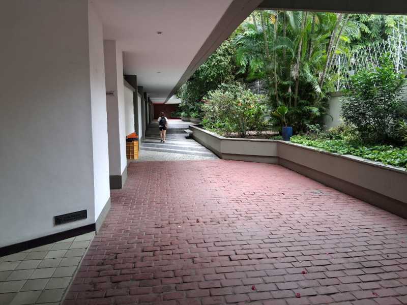 bf77f297-309d-43d9-877b-f1f7d2 - 27