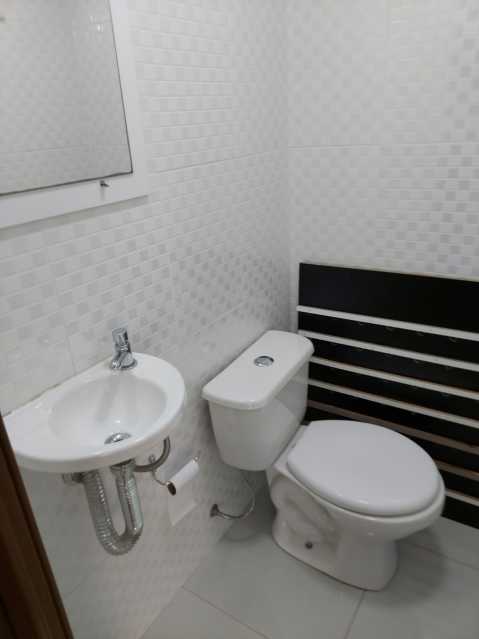 12 - Banheiro Lavabo Suíte 2. - 8