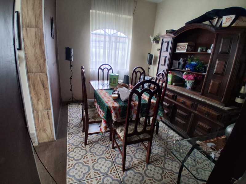 8ef2c591-10d1-4016-ba70-a81ff8 - 7