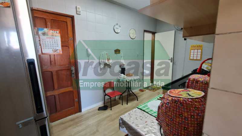 ae048b12-579d-4d9a-8a15-b6246d - 7
