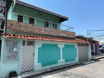 Casa 4 quartos para alugar Petrópolis, Manaus - R$ 2.700 - ADCA40100