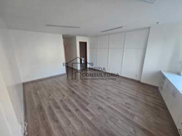 Imperdível - Sala 38m² em Edifício Comercial com infraestrutura profissional completa e segurança reforçada - SL334OT
