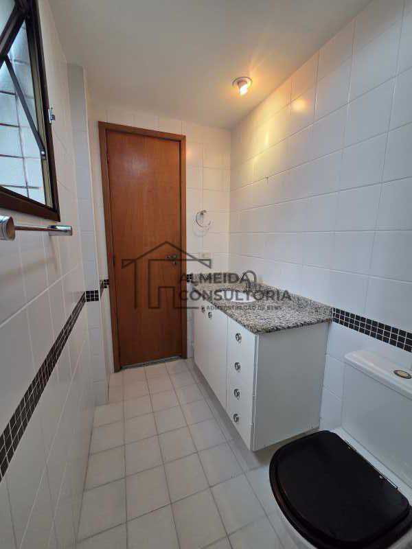 ALUGUEL 02 QUARTOS (01 SUITE) PECHINCHA 67M² - 206B1CP