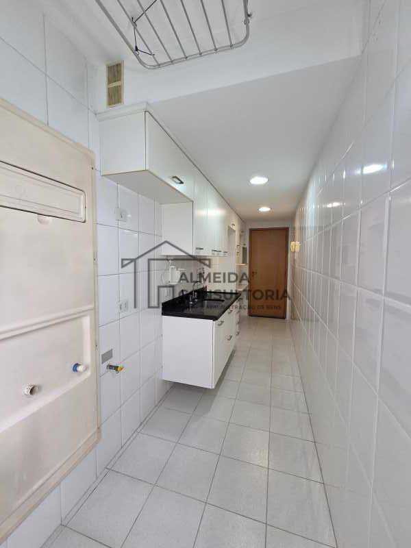 ALUGUEL 02 QUARTOS (01 SUITE) PECHINCHA 67M² - 206B1CP
