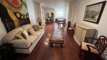 Ótima localização - APARTAMENTO - 3 QUARTOS - SUÍTE - FRENTE - ANDAR ALTO - 140m² - 1 VAGA NA ESCRITURA! - LDAP30041
