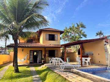 Imperdível - Casa com 3 Quartos à Venda na Praia do Jabaquara - IJCA30004