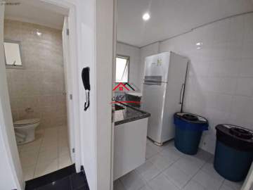Ótima localização - Apartamento 02 dorms com varanda - Padrão / Residencial / Aclimação - MLAP20010