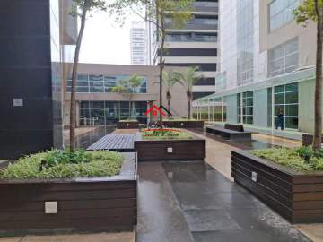 Sala Comercial à Venda na Chácara Santo Antônio 45m² 1 Vaga, (Zona Sul) - MLSL00012