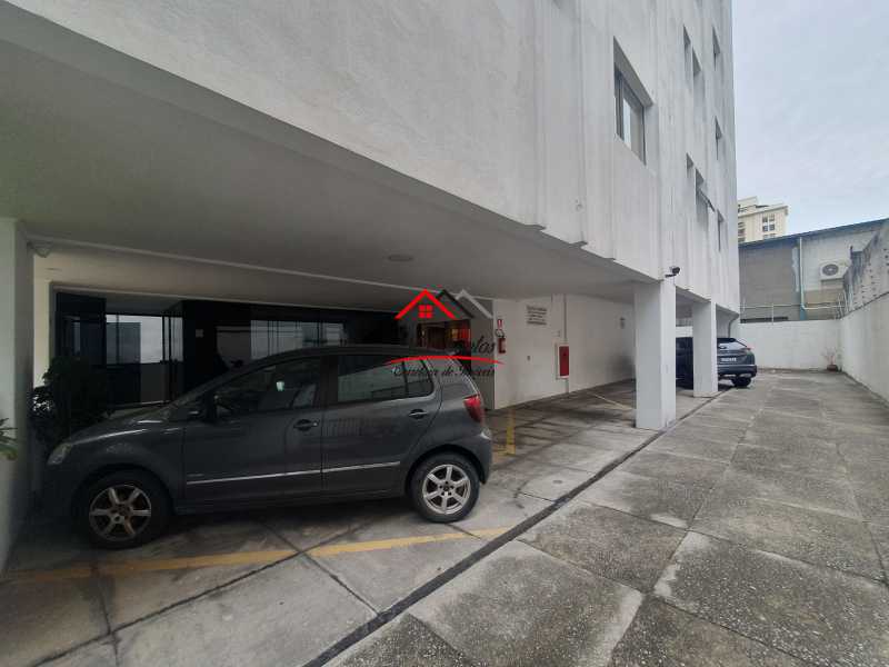 GARAGEM TÉRREA - 3