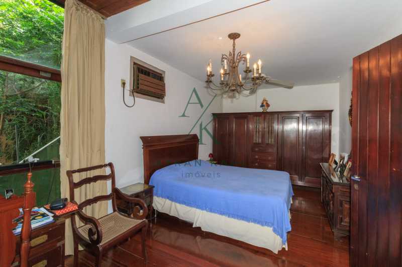 3 Suite 1 a - 12