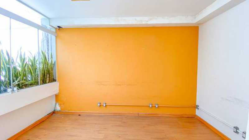 casa-com-4-quartos-a-venda-276 - 11