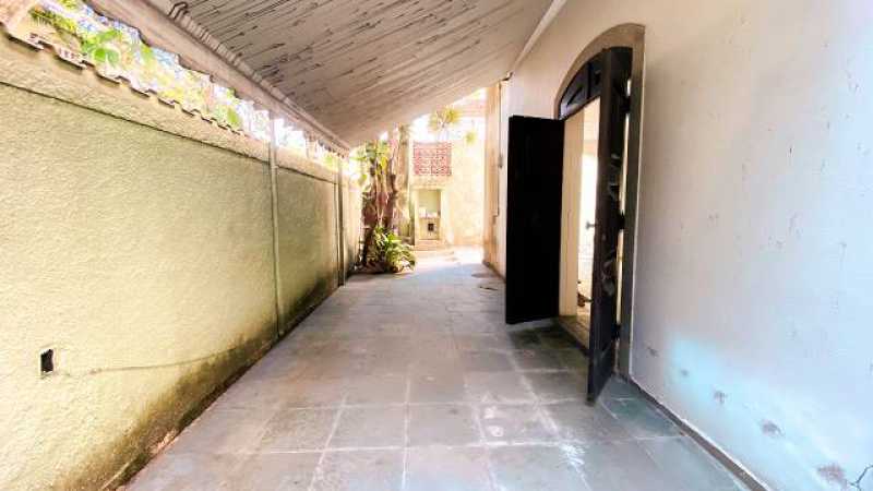 casa-com-4-quartos-a-venda-276 - 5