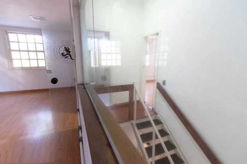 casa-com-6-quartos-a-venda-276 - 16