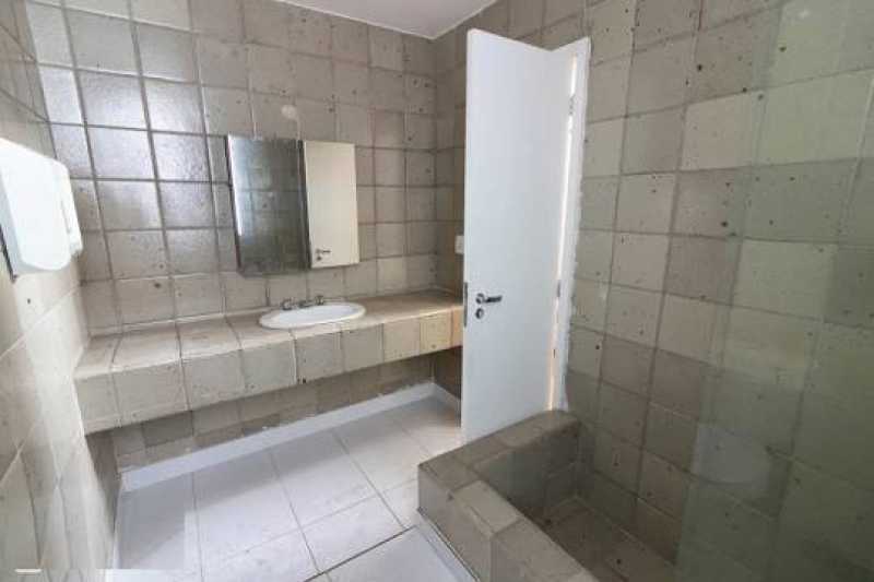 casa-com-6-quartos-a-venda-276 - 17