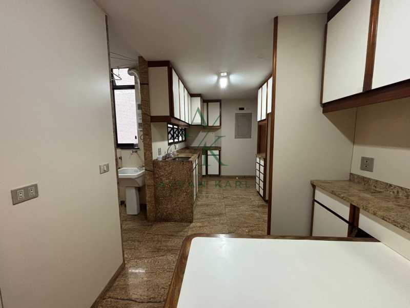 WhatsApp Image 2025-10-15 at 1 - 23