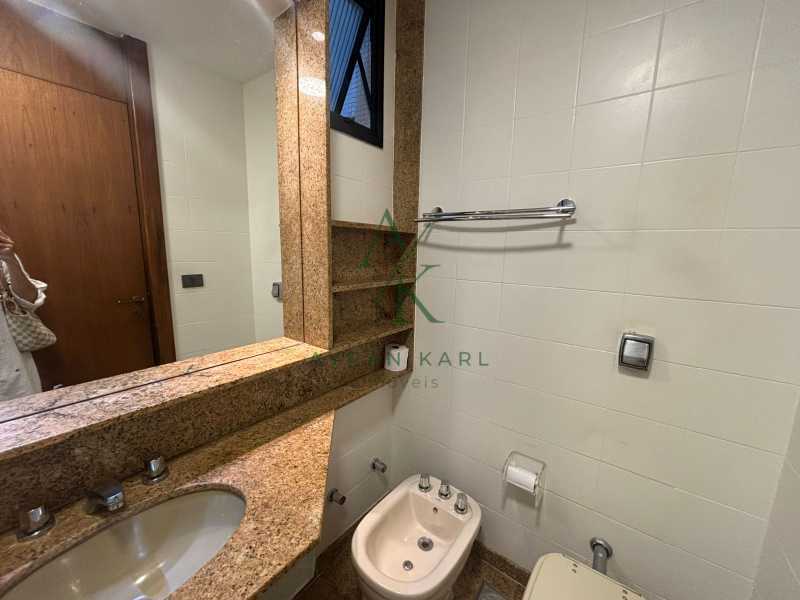 WhatsApp Image 2025-10-15 at 1 - 17