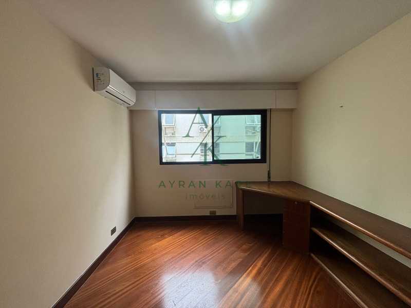 WhatsApp Image 2025-10-15 at 1 - 15