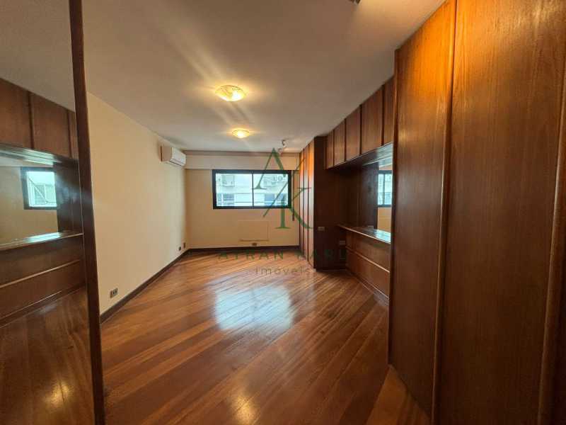 WhatsApp Image 2025-10-15 at 1 - 18