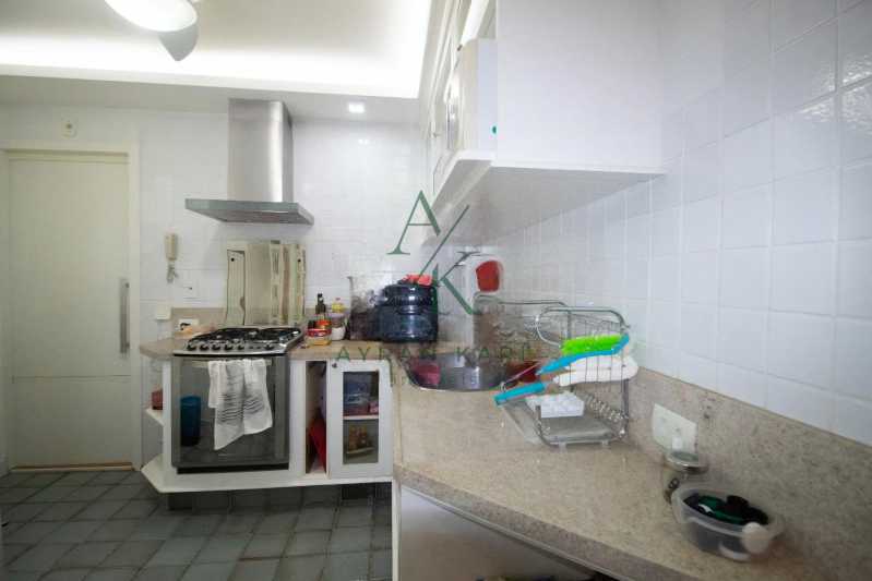 WhatsApp Image 2025-03-27 at 3 - 13