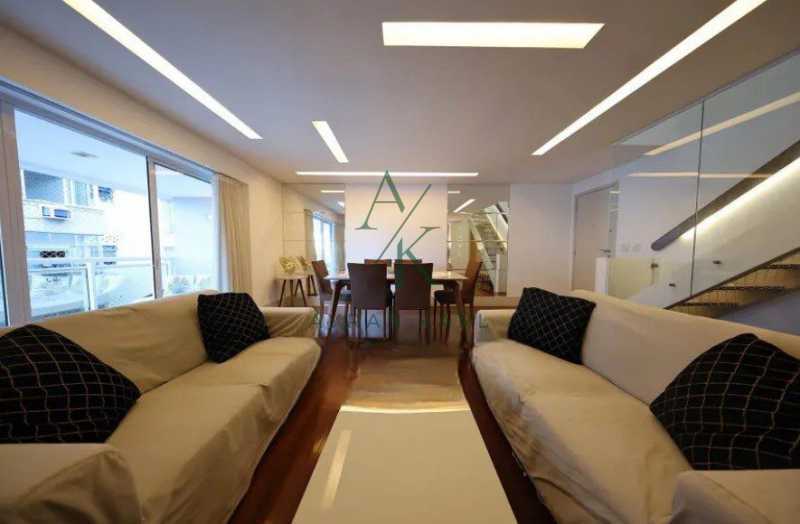 WhatsApp Image 2025-10-22 at 1 - 12