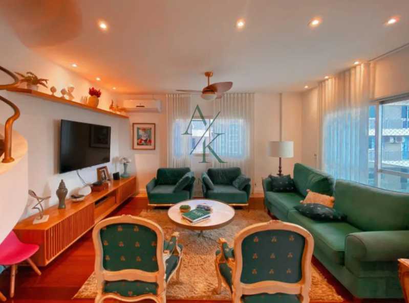 WhatsApp Image 2025-10-22 at 1 - 12