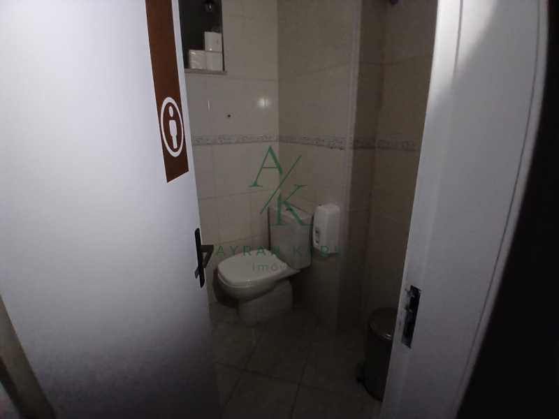 WhatsApp Image 2025-12-05 at 0 - 13