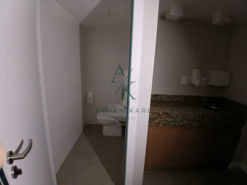 WhatsApp Image 2025-12-05 at 0 - 16