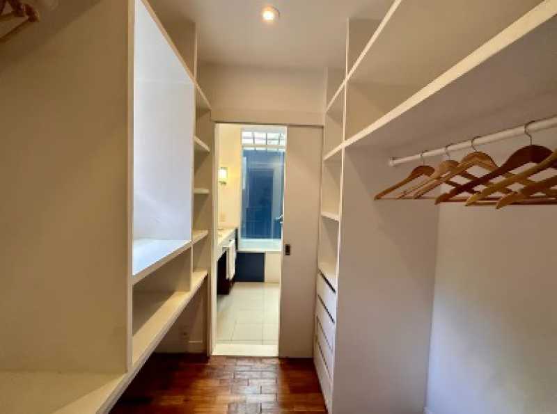 Closet  - 15