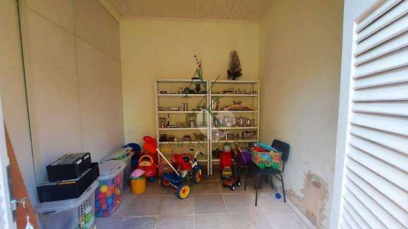 fce61011-72c0-4f95-9b46-7de778 - 9