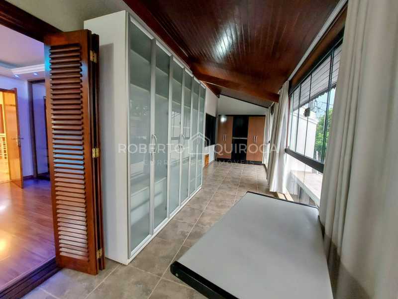 561df727-6239-4dd6-b9a2-2f3e75 - 17