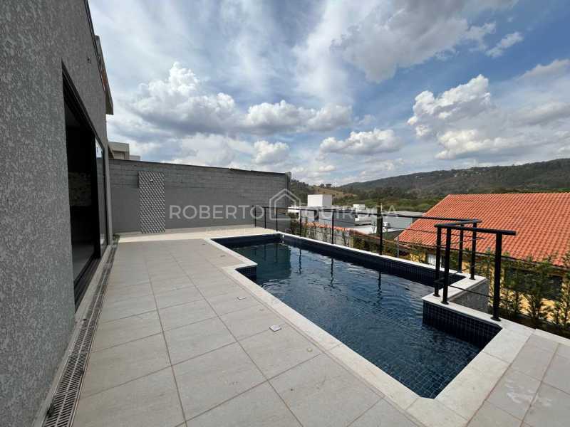 1303ed0f-6c8b-4d6b-901b-32a01b - 18