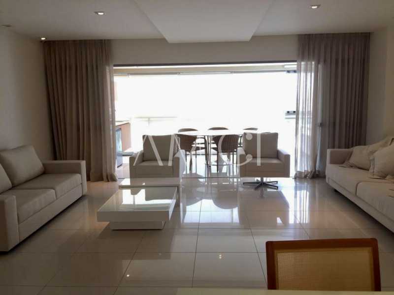 7046ef72-22a7-4800-b259-79aa70 - 5